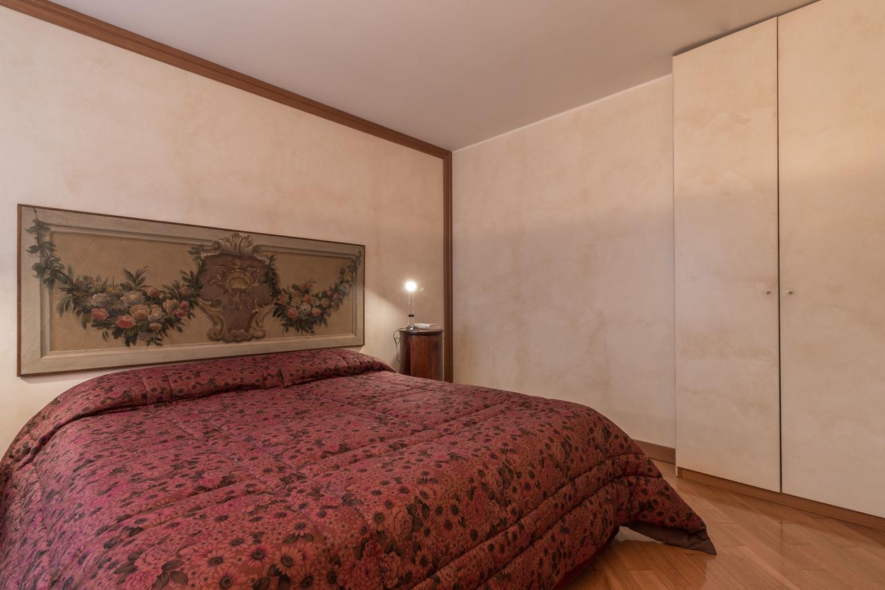 Apartment Fenice Double Canal View By Lionhost Venice