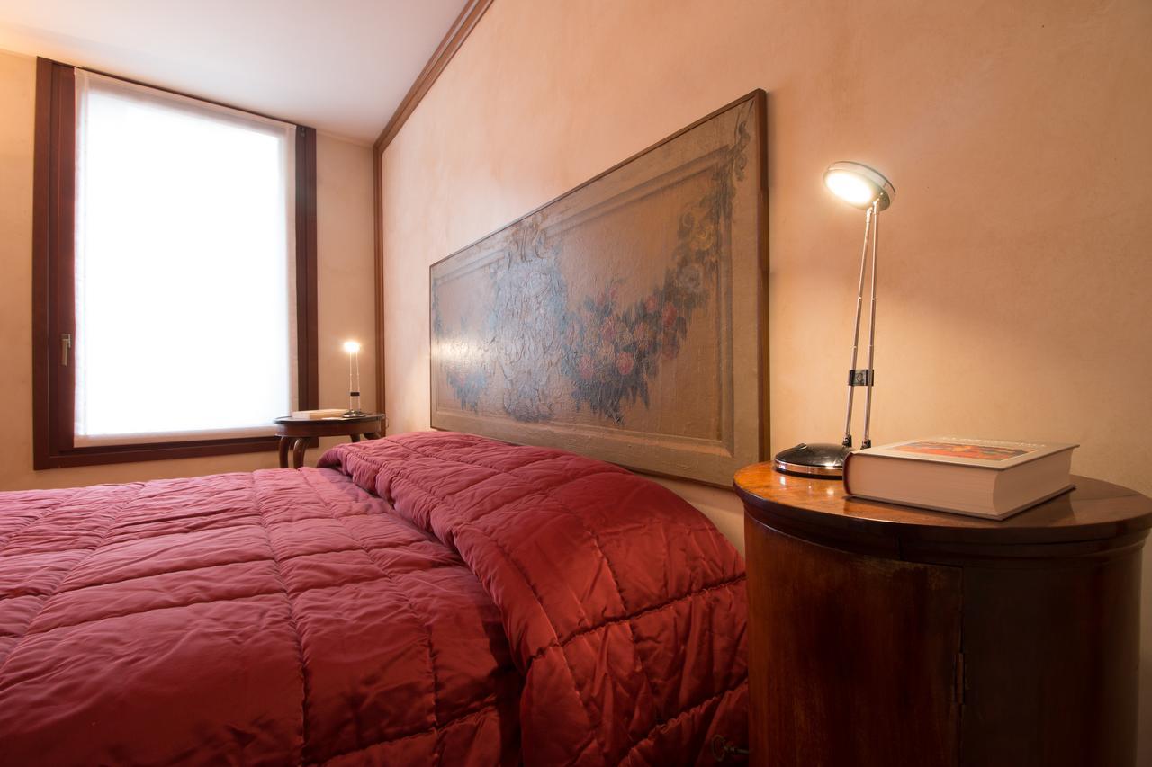 Apartment Fenice Double Canal View By Lionhost Venice